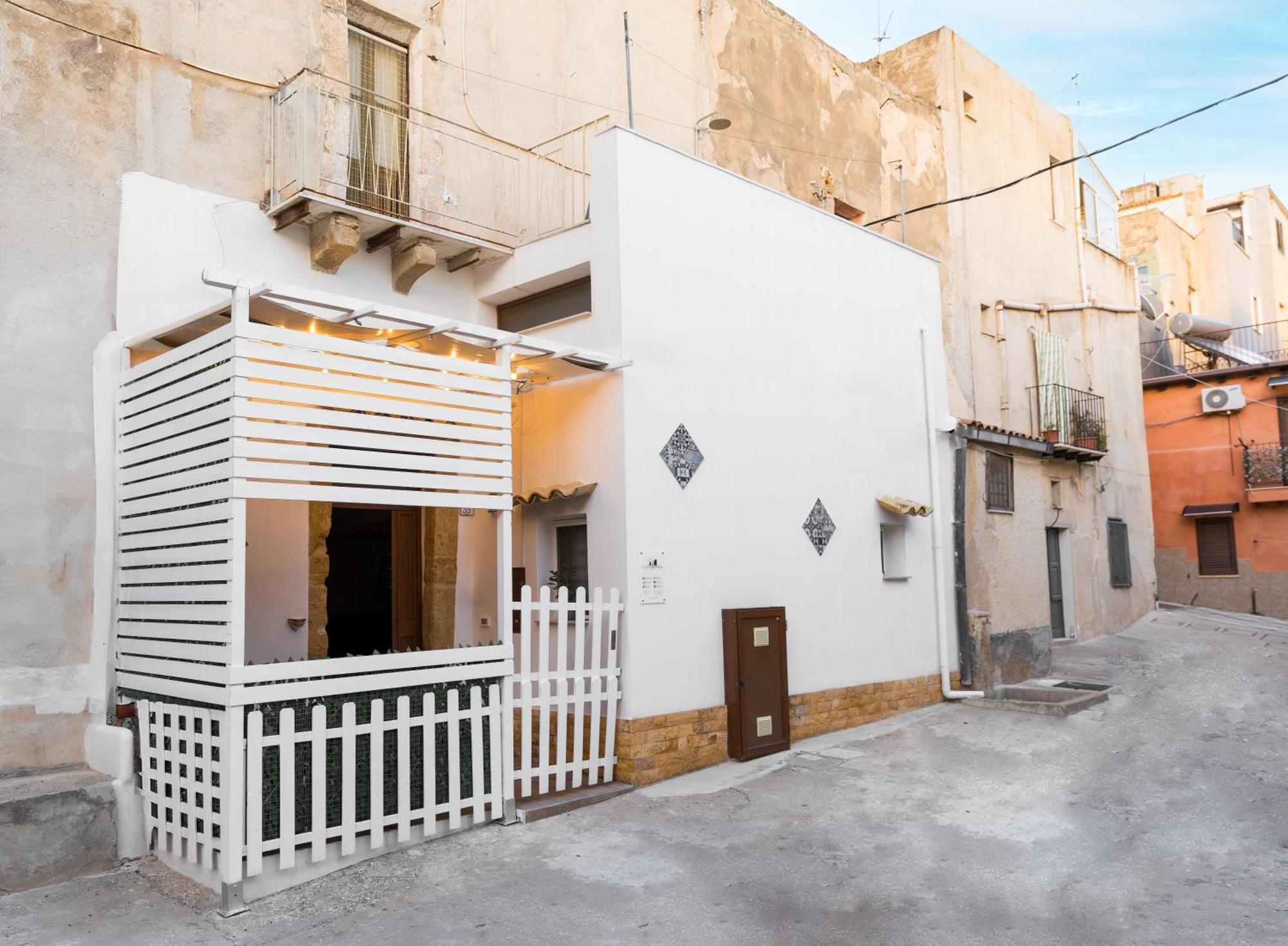 Вилла Centro Storico Sciacca - Casa Di Pisa Cortile Termine Экстерьер фото